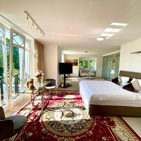 Villa Julian Doppelzimmer Aurich Ngoại thất bức ảnh